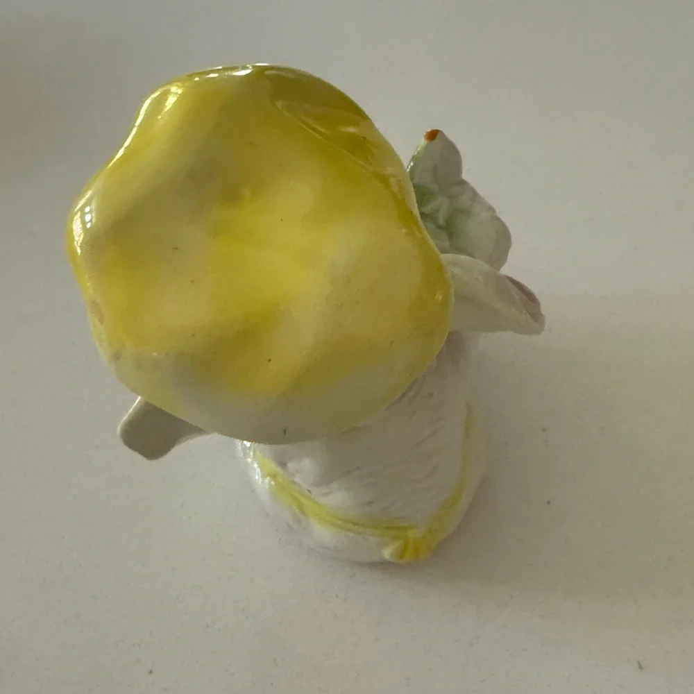 Vtg 1960s kitsch Ceramic Anthropomorphic Baby Chef Elephant Planter‎ Yellow 8.5”